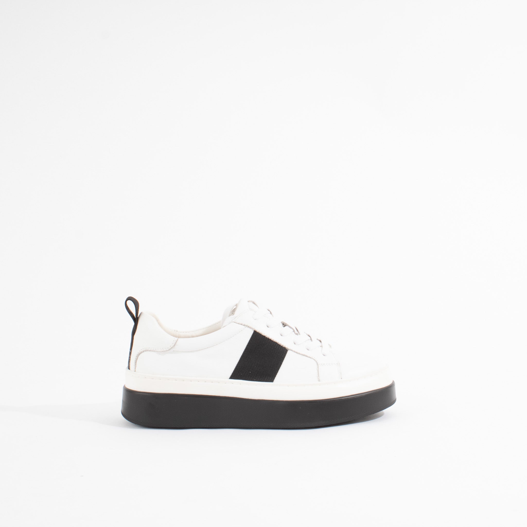 AFAVA | WHITE/BLACK