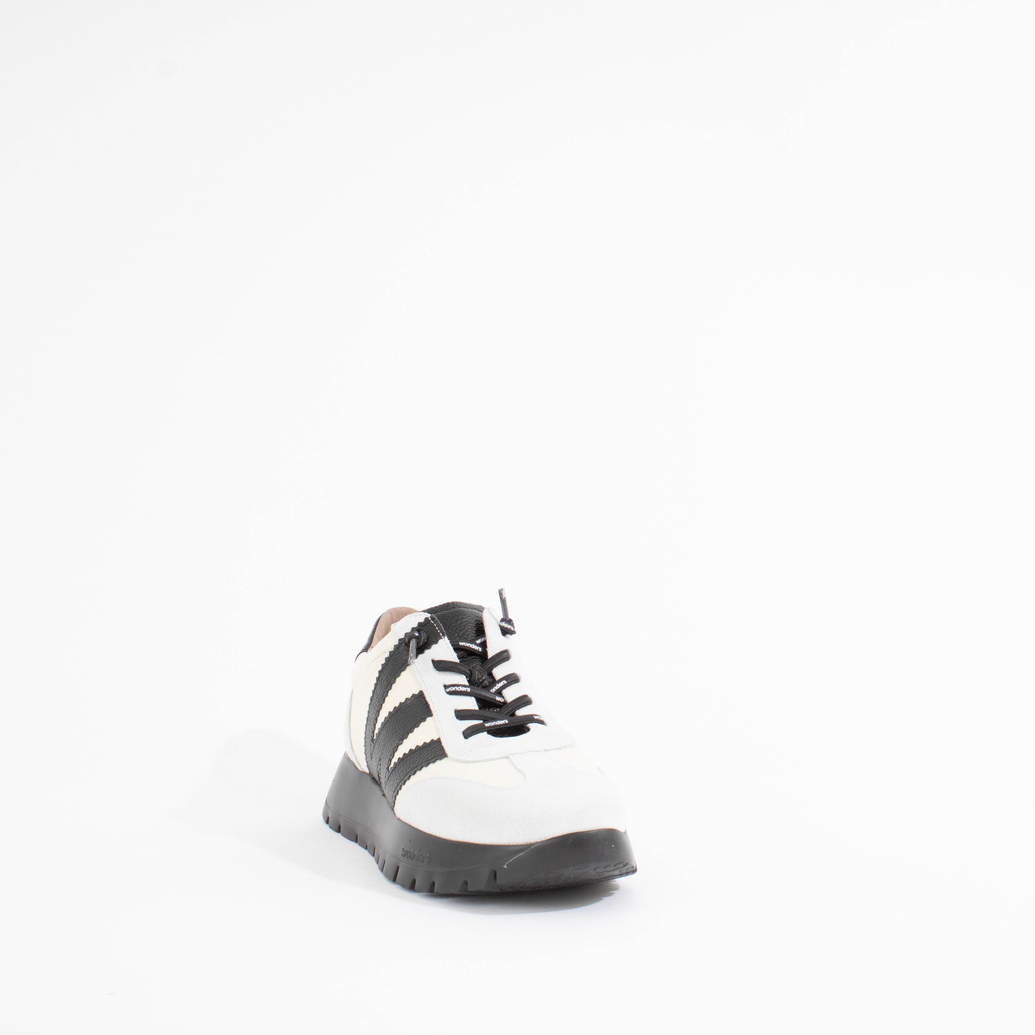 A2476 | WHITE/MILK/BLACK