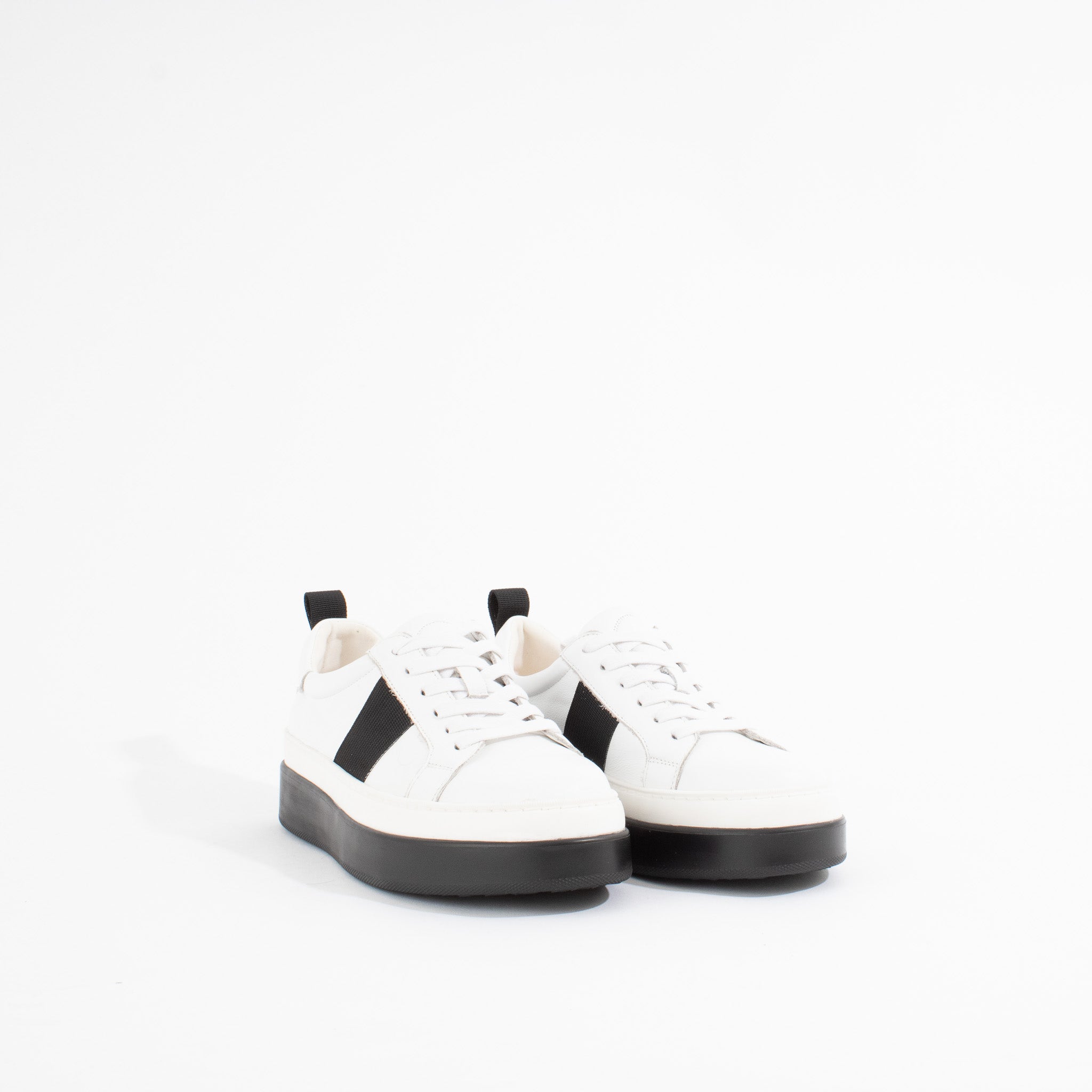 AFAVA | WHITE/BLACK